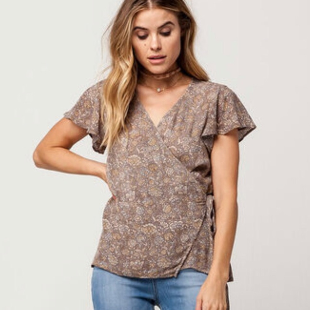 O’Neil Floral Wrap top NWOT